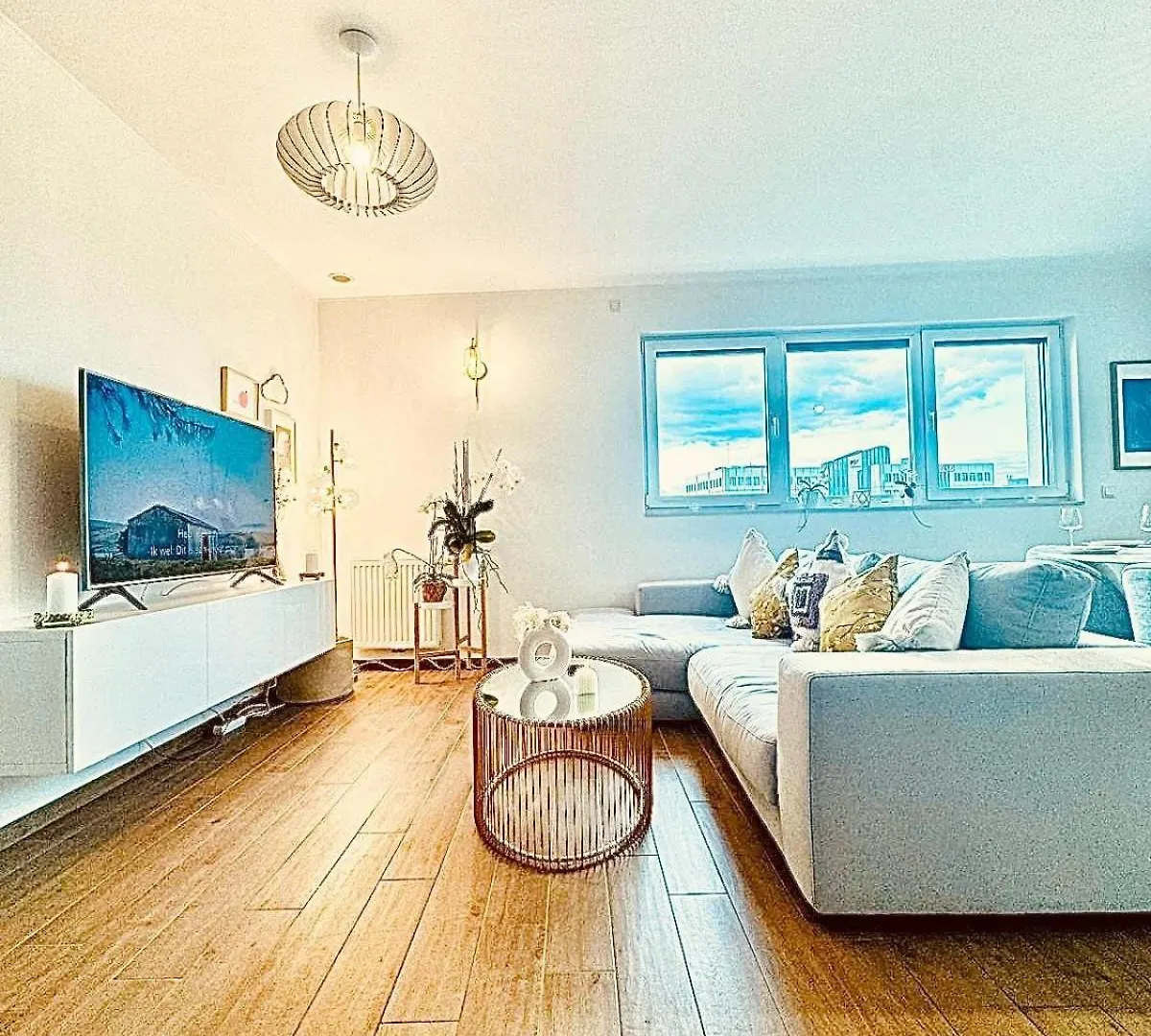 Beautiful 2 Bedrooms Flat In 룩셈부르크 아파트