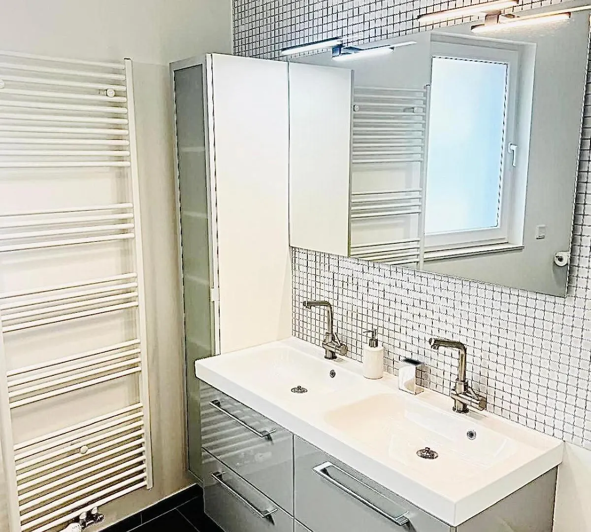 Beautiful 2 Bedrooms Flat In 룩셈부르크 0*,