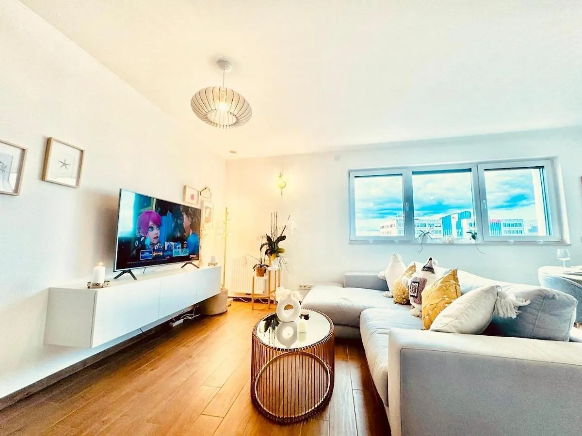 Beautiful 2 Bedrooms Flat In Luksemburg